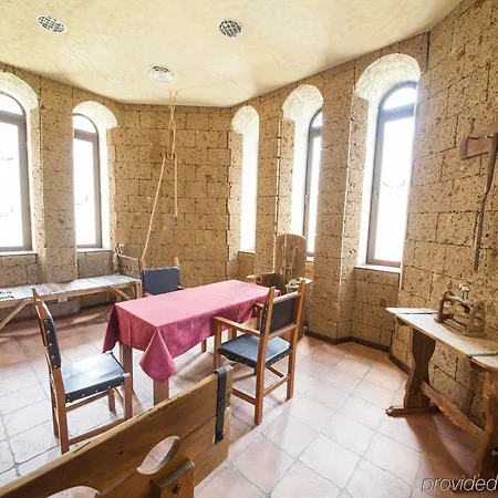 House Of Dracula Hotel 4*